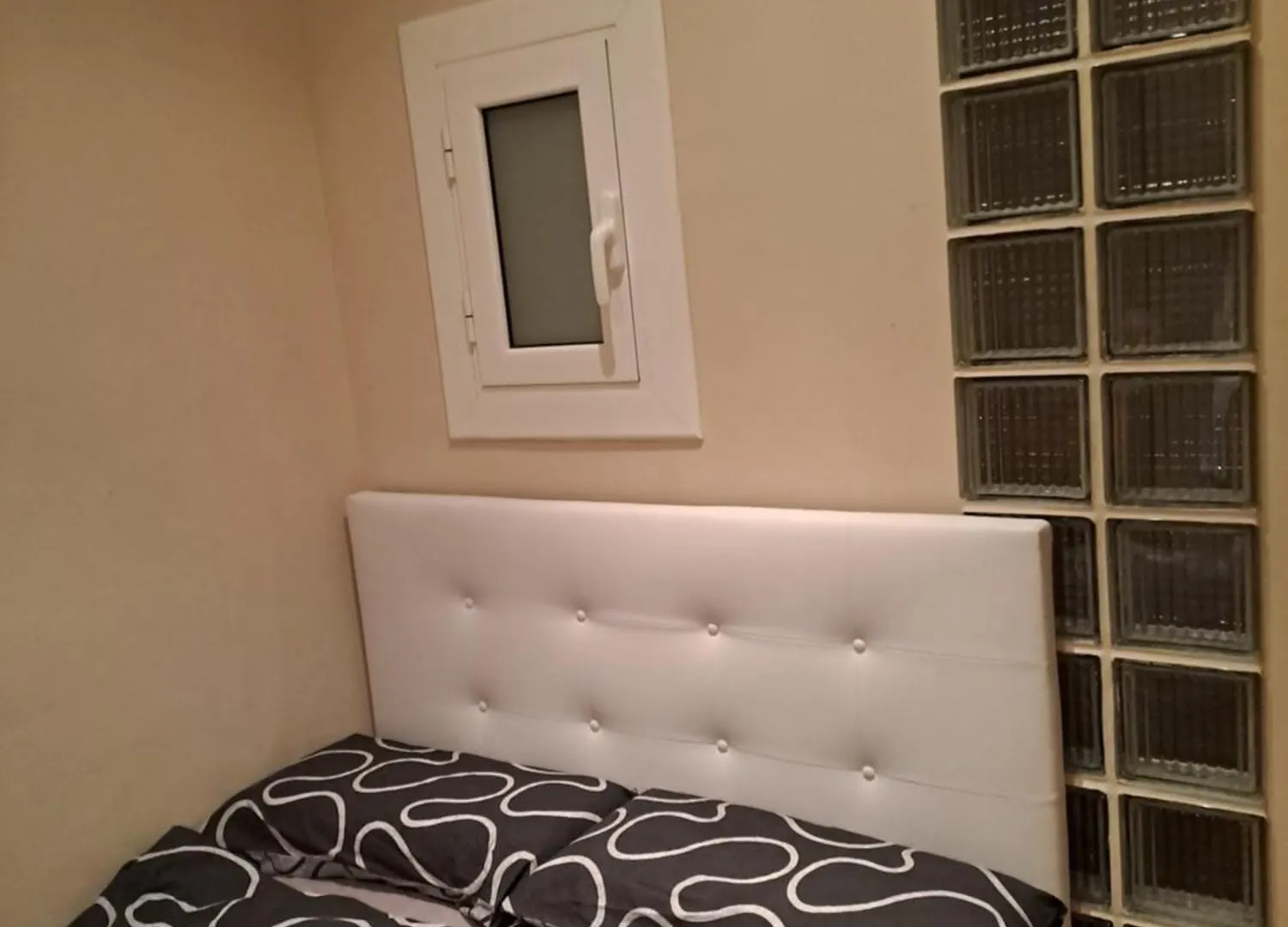 Botel Dream Rooms Barcelona Spanje